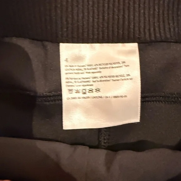 lululemon athletica Charcoal Ribbed Athletic Shorts cheeky 4 pockets elastic - Picture 11 of 13